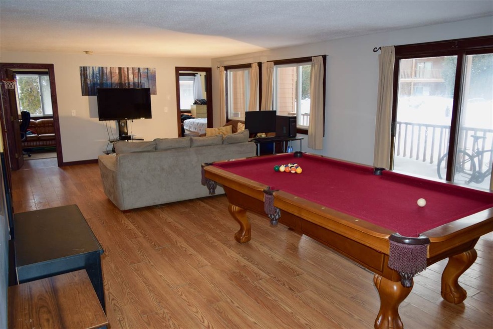 44 Church St unit 3, Lincoln, NH 03251 - photo 1