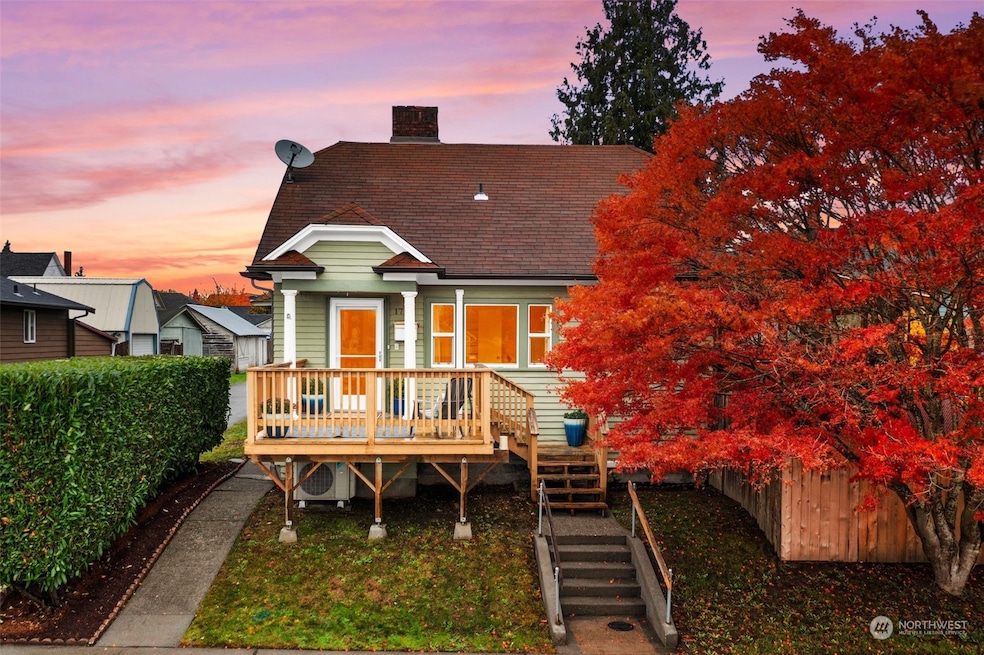 1713 20th St, Everett, WA 98201 - photo 1