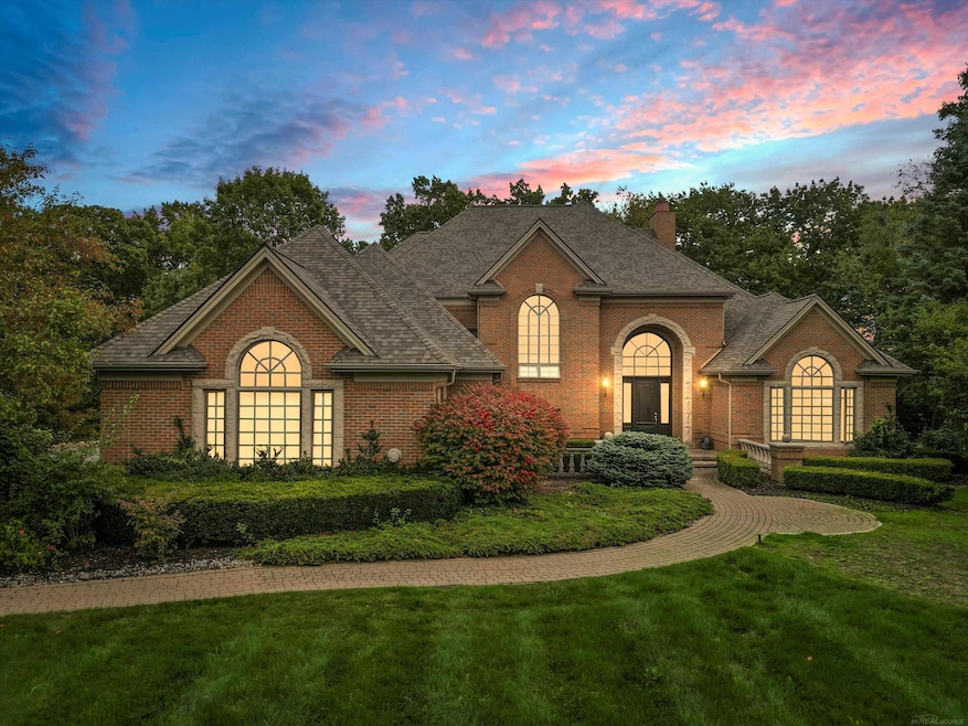 Pending $995,000 • Co-Listing Agent