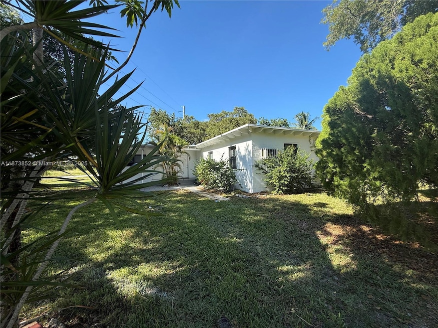 1503 NE 128th St unit 1+2, North Miami, FL 33161 - photo 1