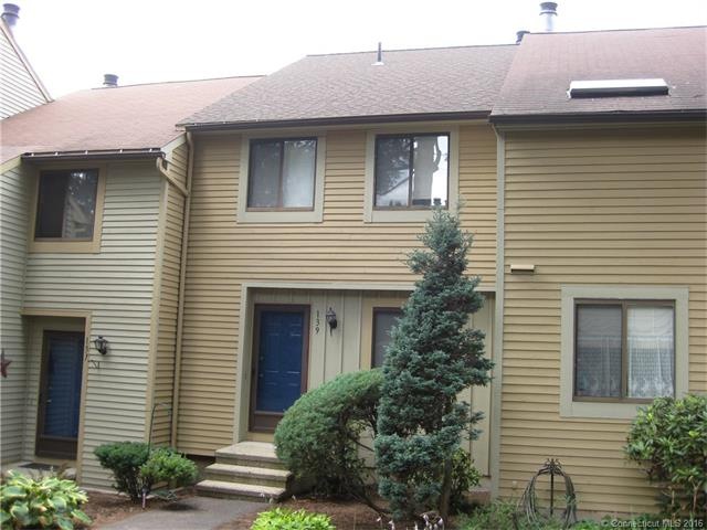 Welcome to Green Woods Condominium Complex - 139 G