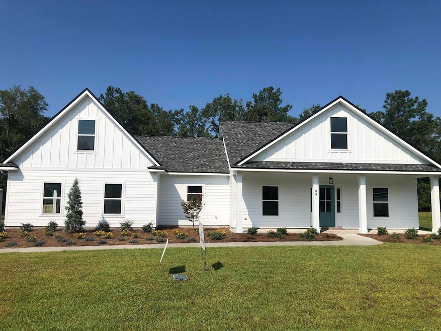 107 Country Club Dr, Crawfordville, FL 32327 - photo 1