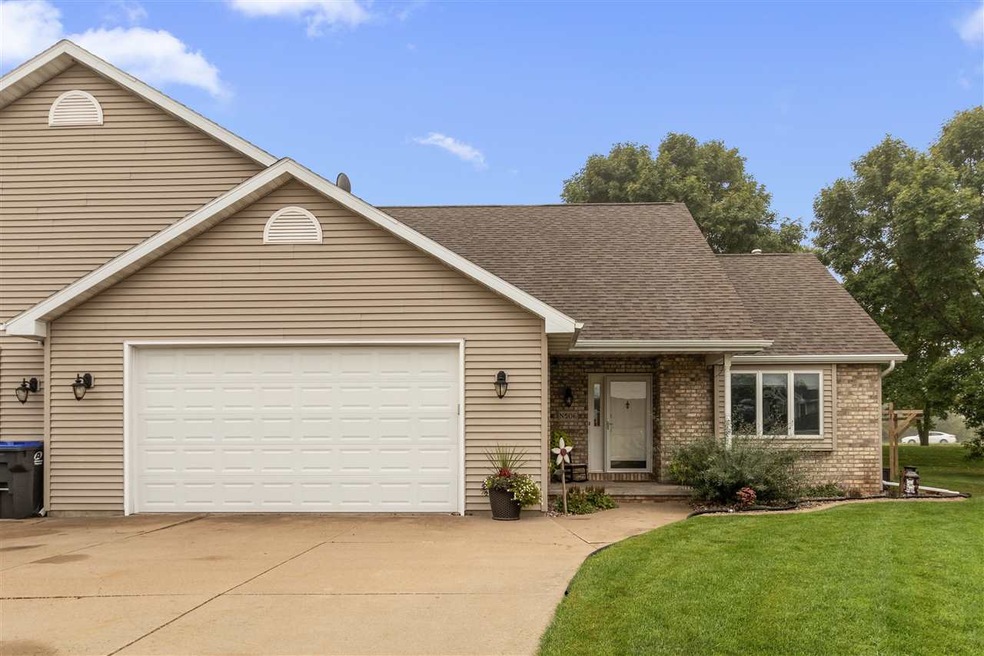 N506 Willow Crest Ct, Appleton, WI 54915 - photo 1