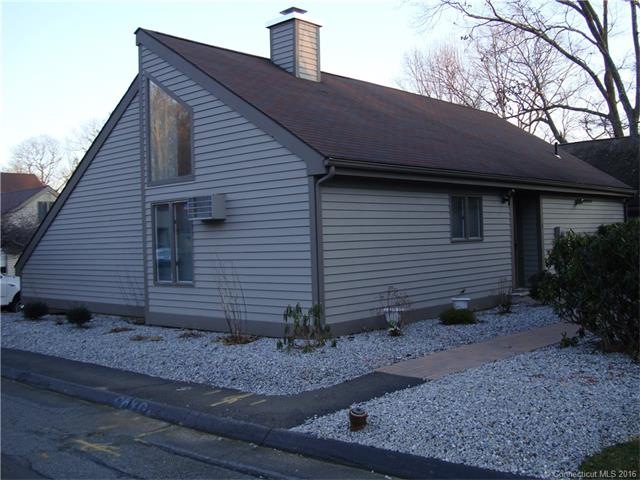 RANCH, FREESTANDING CONDO IN SMALL COMPLEX, 2 MINU