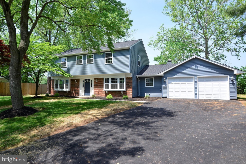 4203 Pinefield Ct, Fairfax, VA 22033 - photo 1