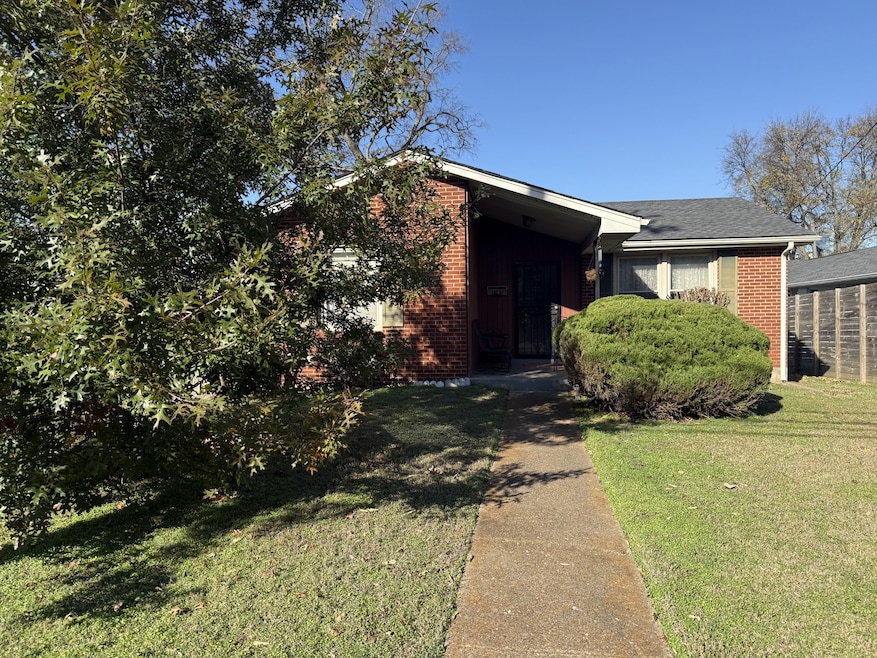1302 Hawkins St, Nashville, TN 37203 - photo 1