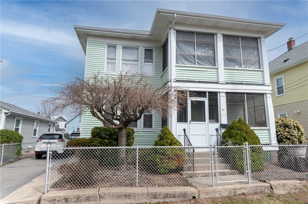 58 Bucklin St, Pawtucket, RI 02861 - photo 1