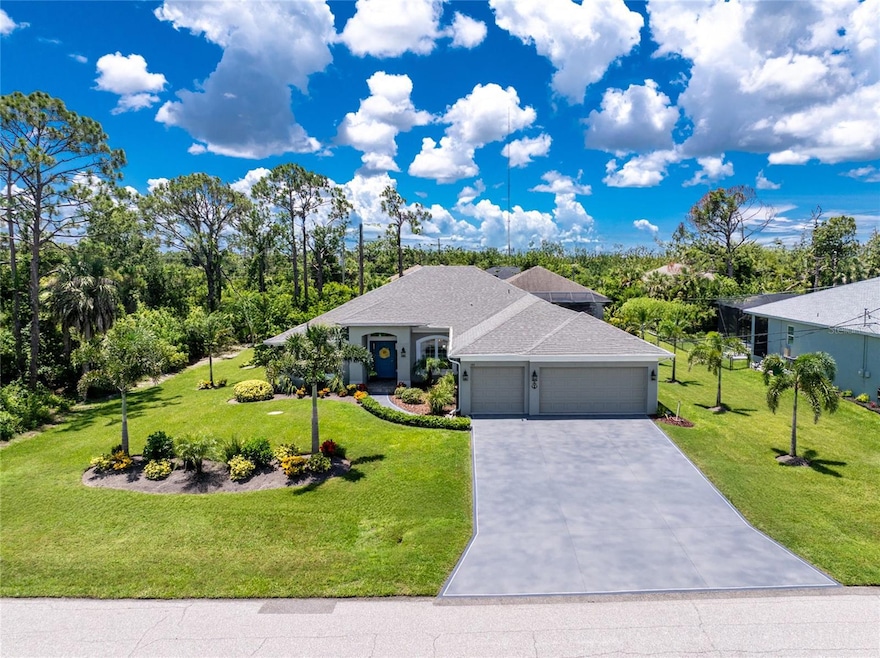 Beautifully manicured home on double lot in Rotonda Lakes