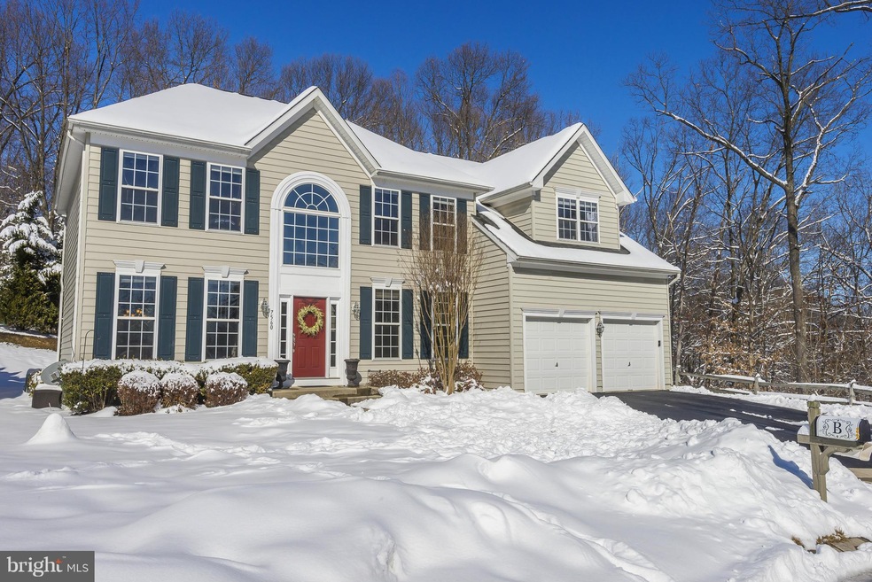 7560 Hummingbird Ct, Sykesville, MD 21784 - photo 1