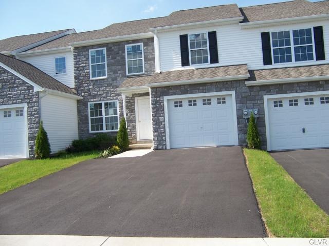 810 Fieldstone Trail unit 66, Easton, PA 18040 - photo 1