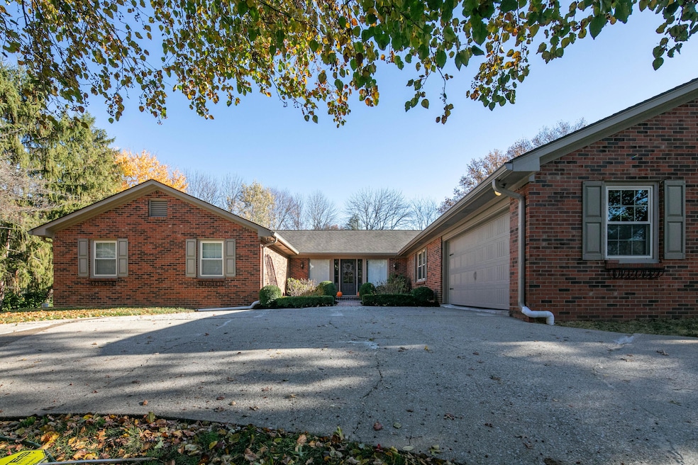 2051 Bridgeport Dr, Lexington, KY 40502 - photo 1