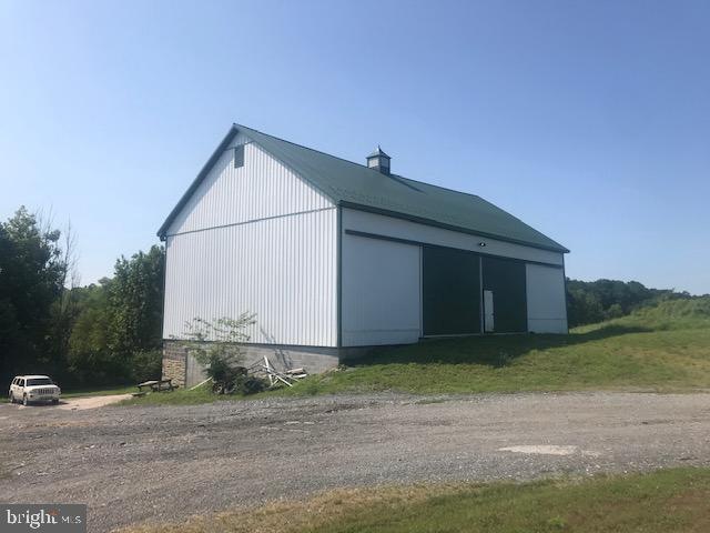 12120 Prices Distillery Rd, Damascus, MD 20872 - photo 1