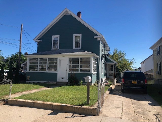 137 3rd Ave, Woonsocket, RI 02895 - photo 1