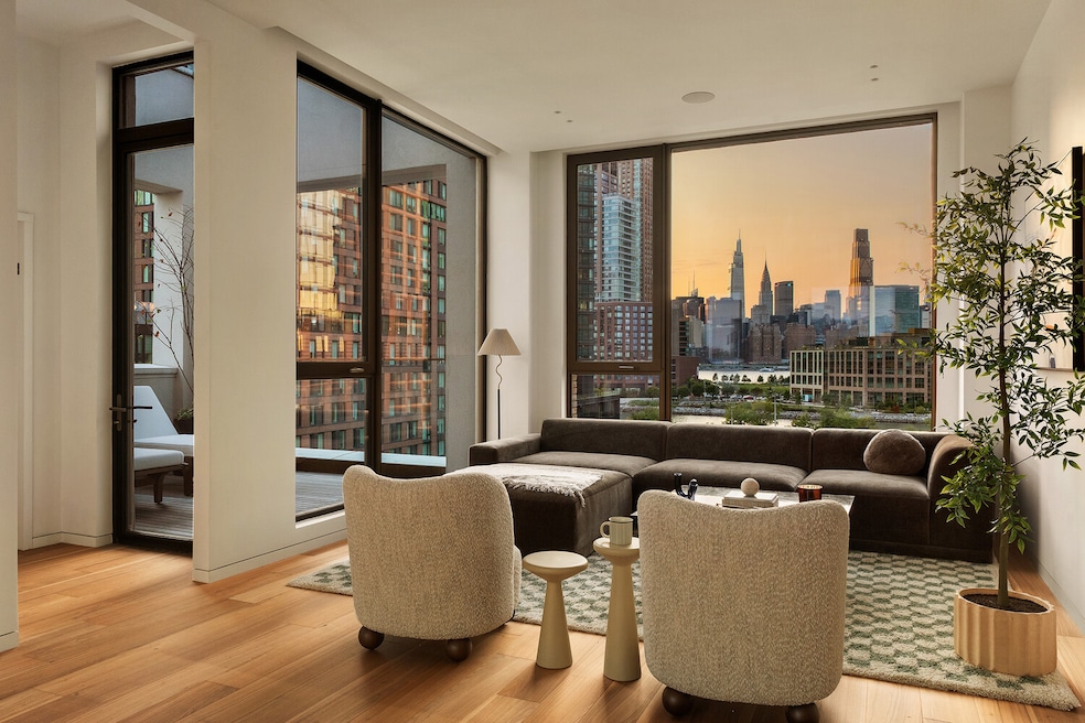 For Sale $4,250,000 • Co-Listing Agent