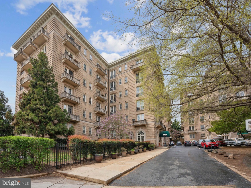 Northbrook Condominium I unit 304S, Washington, DC 20010 - photo 1