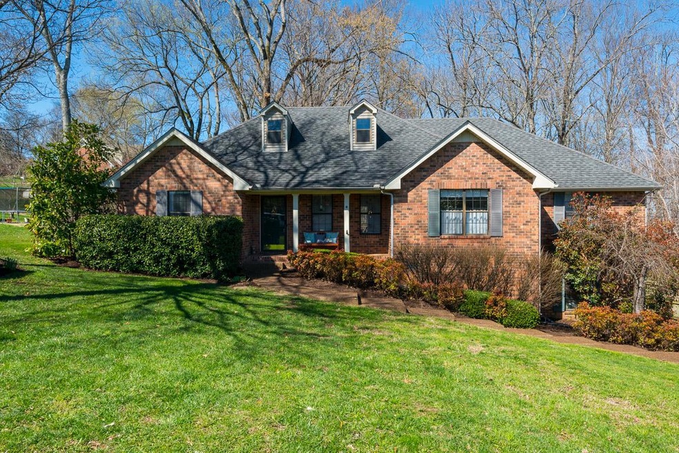 Welcome Home - 857 Stonebrook Blvd