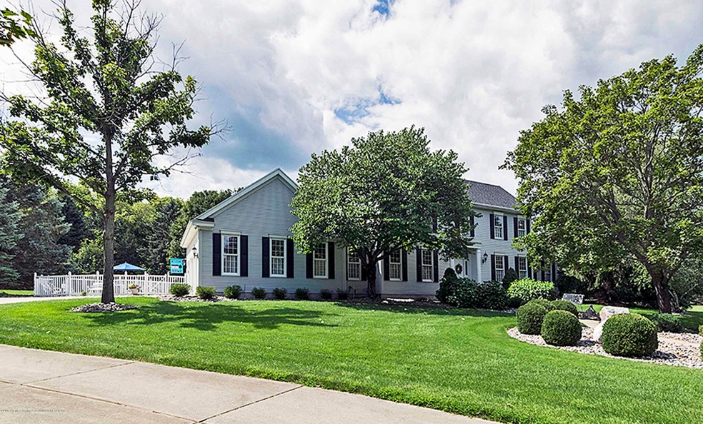 1720 BURROAK * WILLIAMSTON