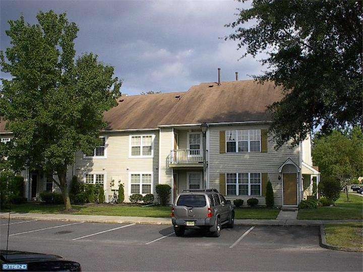 618 Yorkshire Ct unit 618, Sewell, NJ 08080 - photo 1