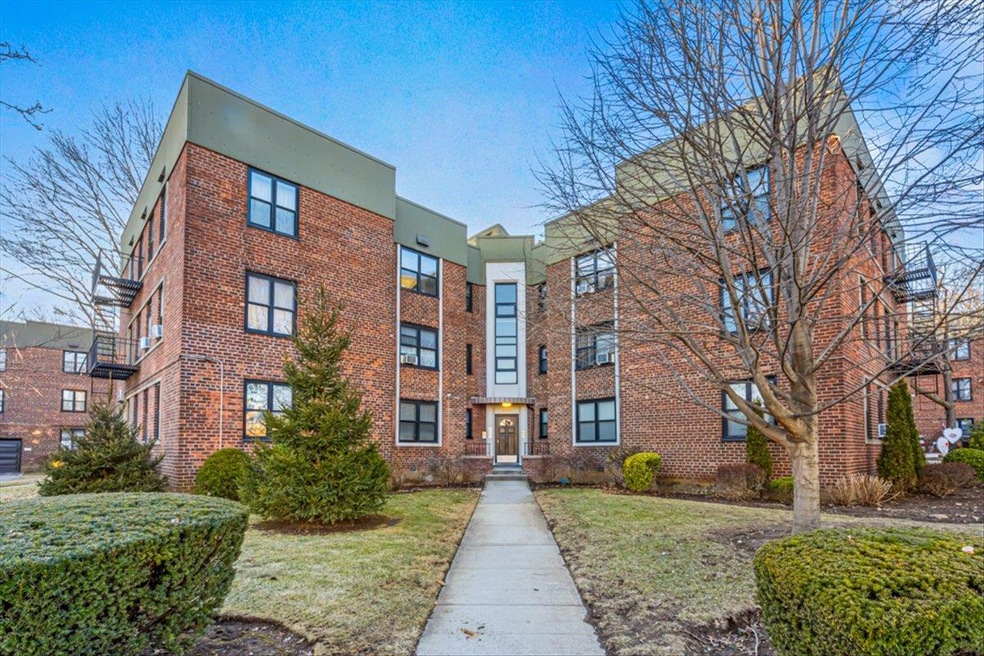 22-40 80th St unit 1C, East Elmhurst, NY 11370 - photo 1