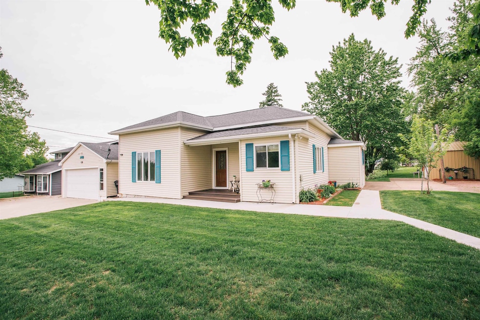 Under Contract $199,900 • Co-Listing Agent