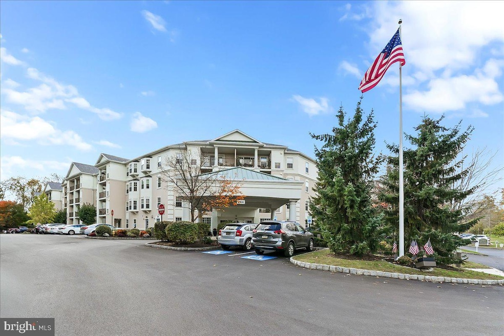 Windsor at Glen Mills unit 108, Glen Mills, PA 19342 - photo 1