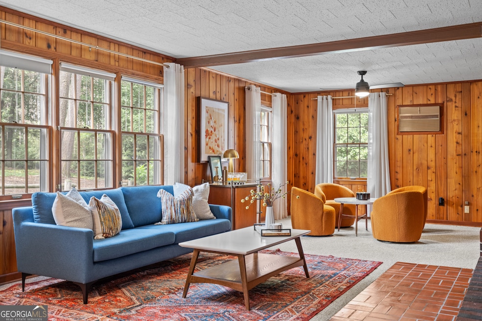 For Rent $8,422/month