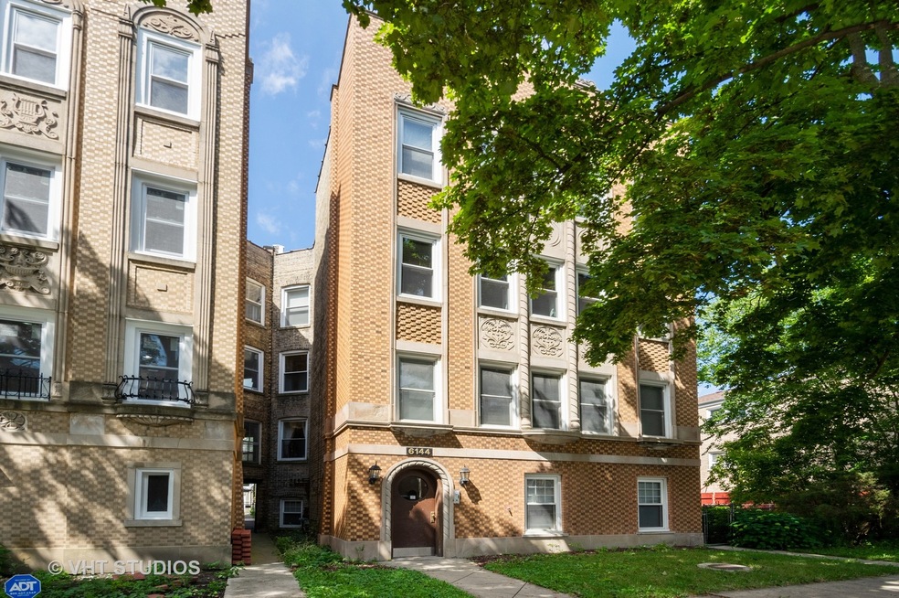 6144 N Mozart St unit 3, Chicago, IL 60659 - photo 1