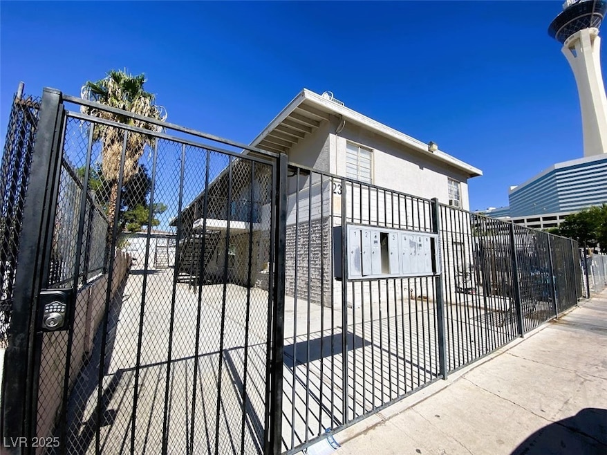 230 W Boston Ave unit 6, Las Vegas, NV 89102 - photo 1