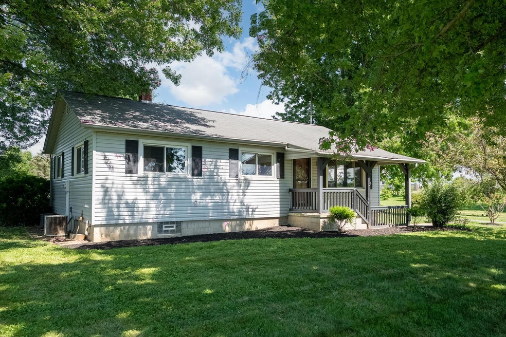 6086 Horseshoe Rd-1