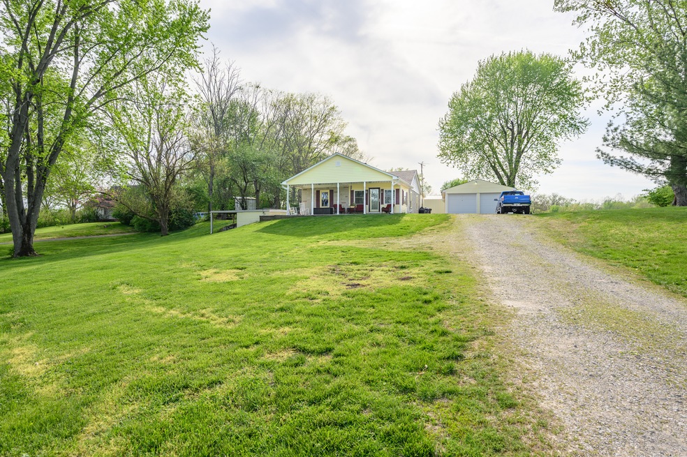 4796 S 550 E, Franklin, IN 46131 - photo 1