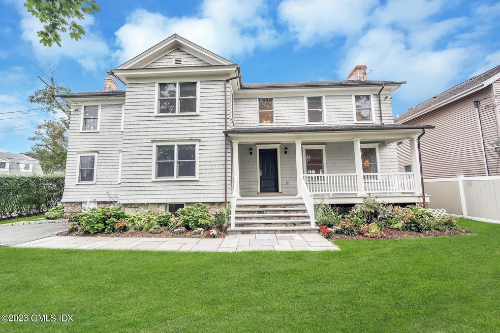 10 Thornhill Rd, Riverside, CT 06878 - photo 1