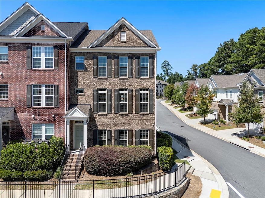 For Sale $699,900 • Co-Listing Agent