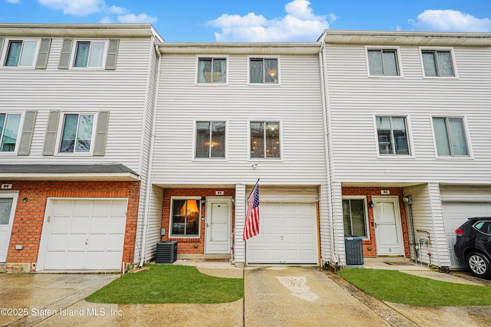 83 Ilyssa Way unit 546, Staten Island, NY 10312 - photo 1