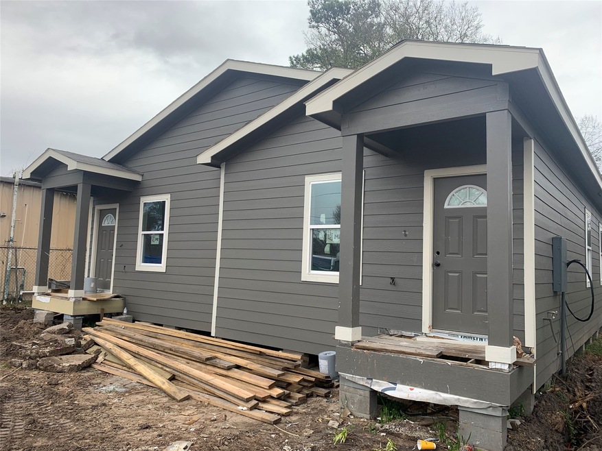 8722 Spaulding St, Houston, TX 77016 - photo 1