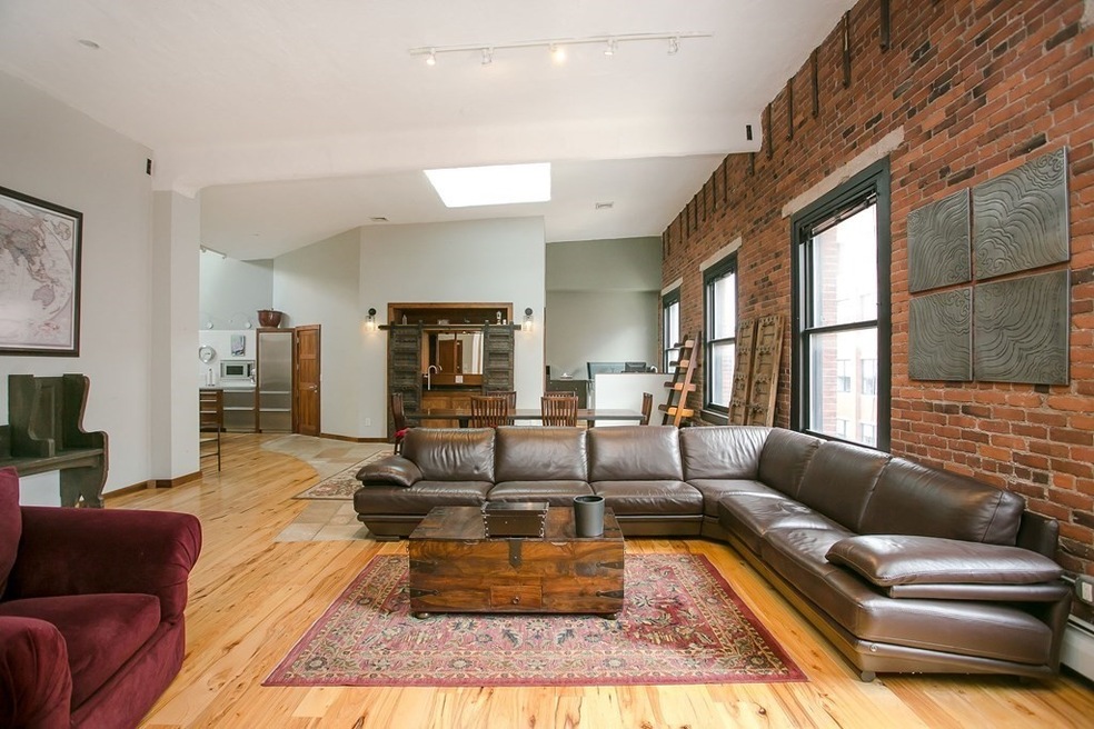 134 Beach St unit 6, Boston, MA 02111 - photo 1