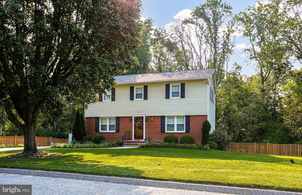 121 Hillside Rd, Catonsville, MD 21228 - photo 1