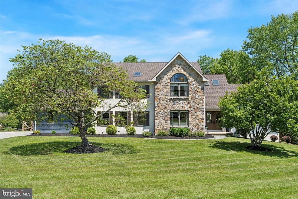 Pending $929,900