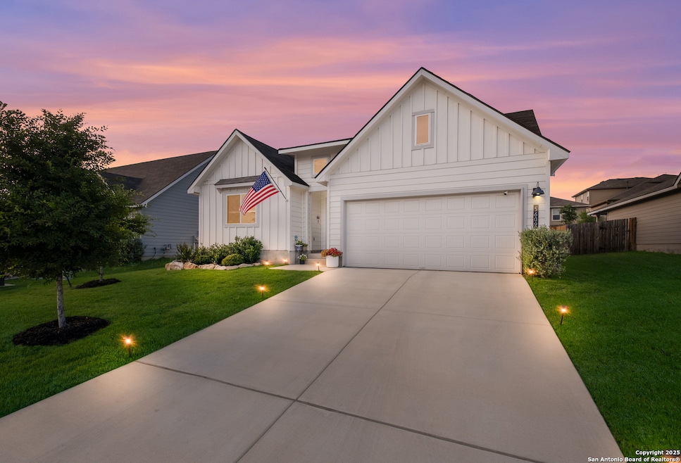 5609 Jewel Curve, San Antonio, TX 78266 - photo 1