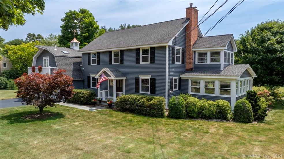 29 Holcomb St, Simsbury, CT 06070 - photo 1