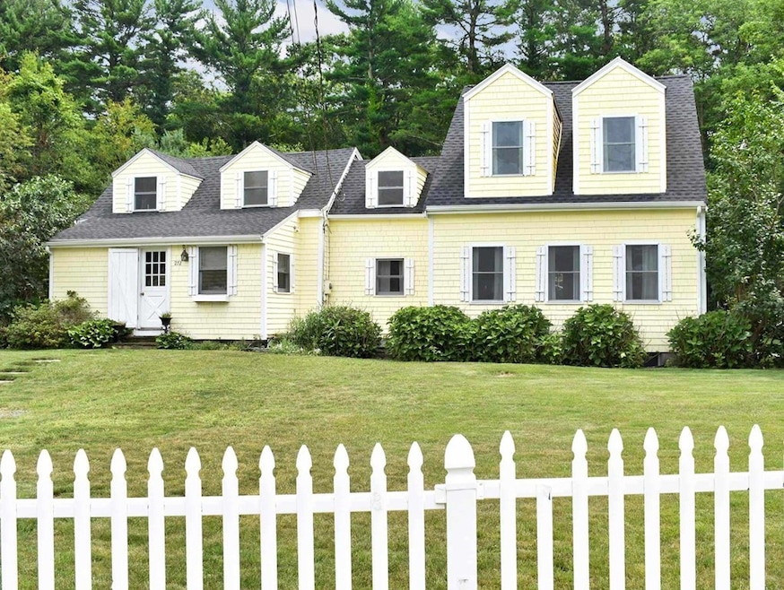 272 Webster St, Hanover, MA 02339 - photo 1