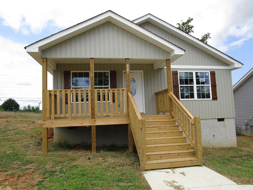 1513 Hale Bowen Dr, Dalton, GA 30721 - photo 1