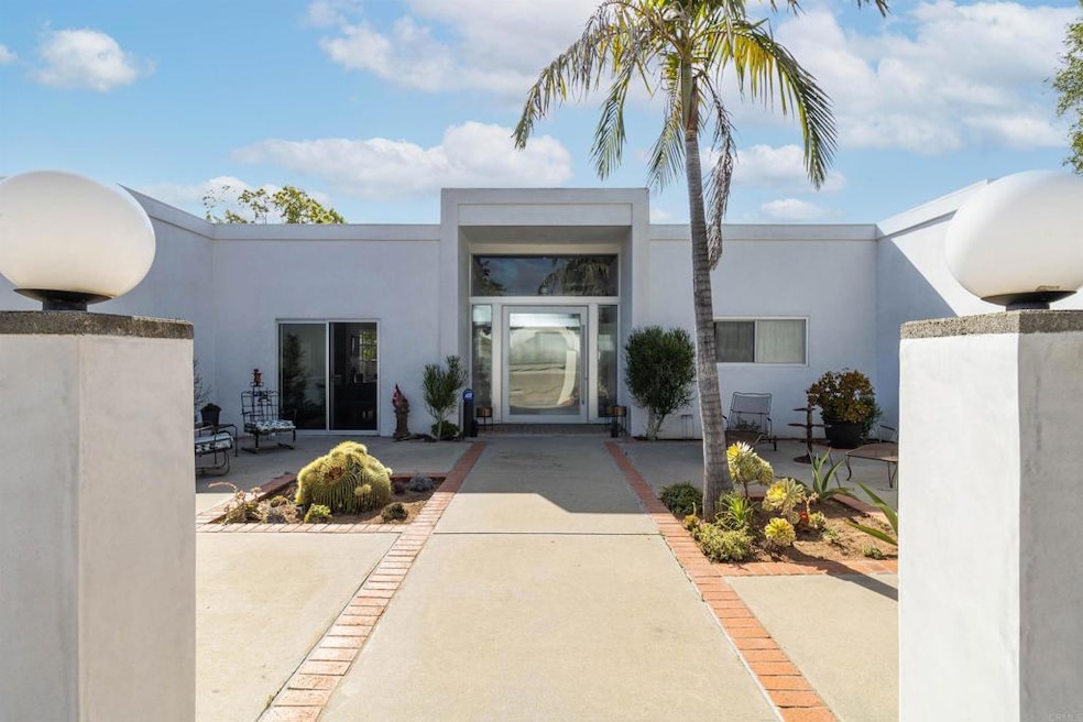 30660 Circle r Ln, Valley Center, CA 92082 - photo 1