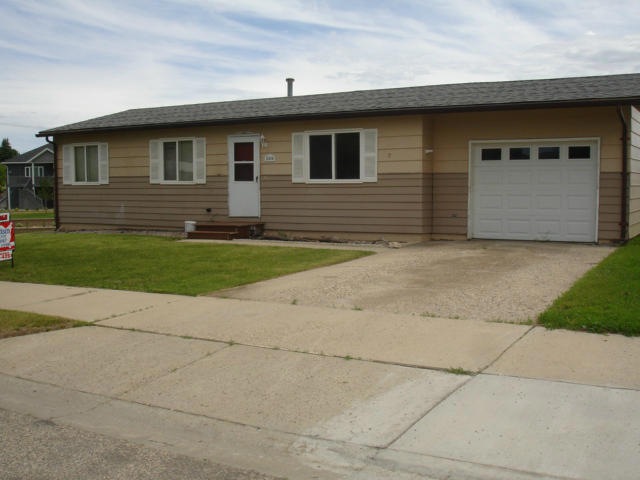 2414 8th Ave. East<|><|>