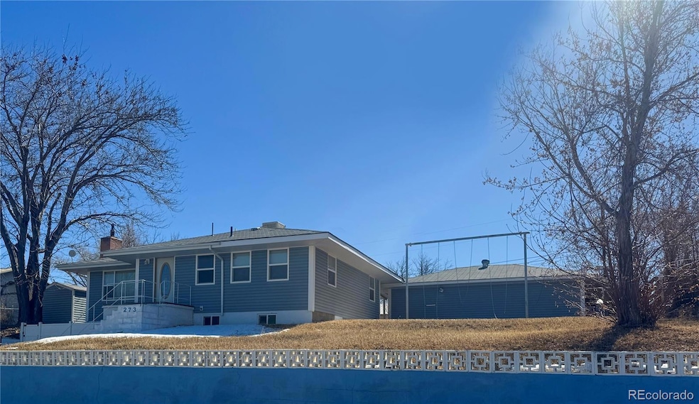 273 Crest St, Rangely, CO 81648 - photo 1
