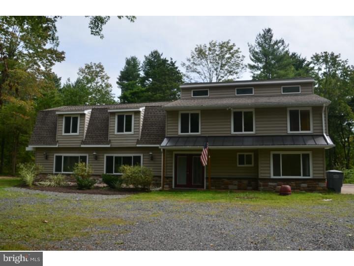 2193 Hendricks Rd, Pennsburg, PA 18073 - photo 1