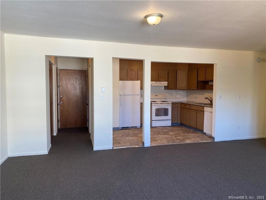 986 Whalley Ave unit 1, New Haven, CT 06515 - photo 1