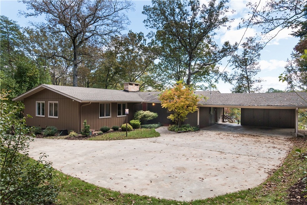 231 Lakeside Dr, Walhalla, SC 29691 - photo 1