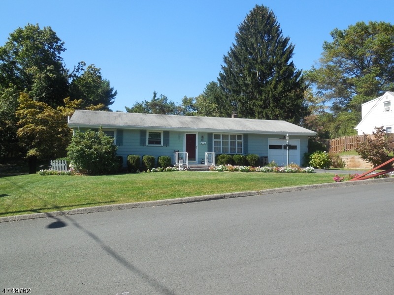 70 Flower Ave, Washington, NJ 07882 - photo 1