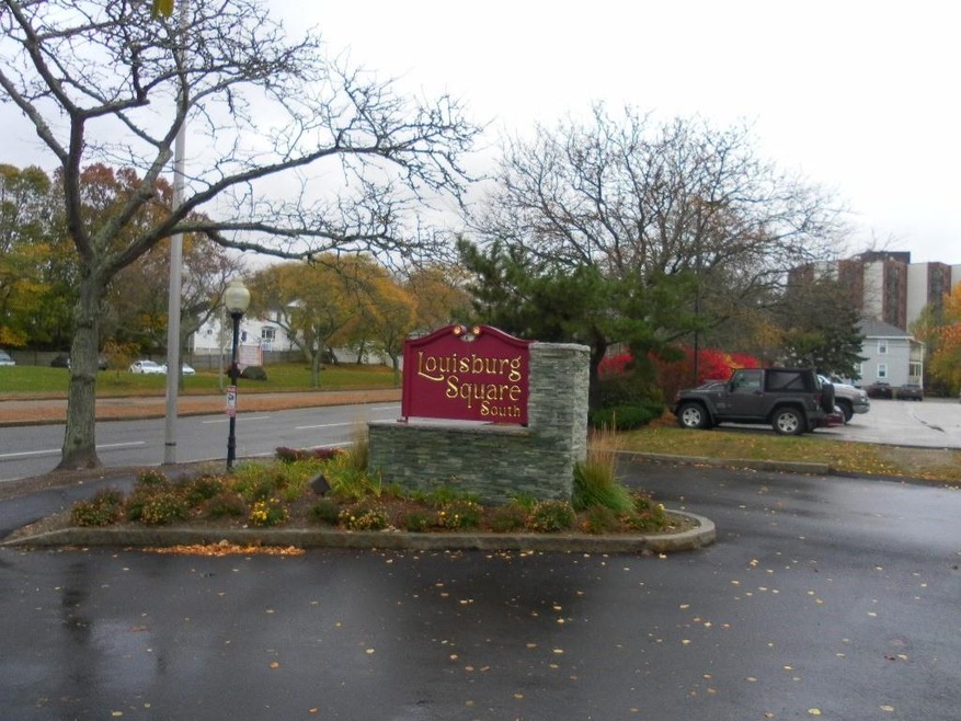 160 Quincy Shore Dr unit 104, Quincy, MA 02171 - photo 1