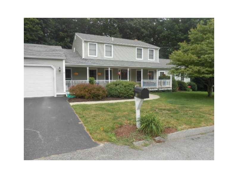 13 Baldwin Dr, Greenville, RI 02828 - photo 1